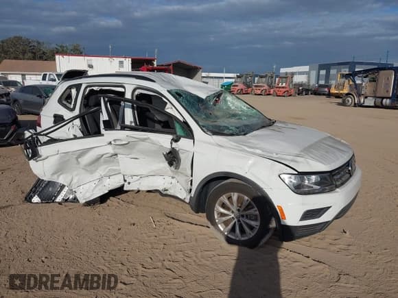 ✅ 2020 Volkswagen Tiguan S • VIN: 3VV1B7AX3LM117545 • Lot: 43578179. Listed on IAAI with 84,593 mi. Free auction sales archive from the USA and detailed vehicle history report at DreamBid. Image 1.