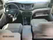 2017 Hyundai Tucson SE с VIN KM8J23A4XHU402674, выставлен на аукционе Copart как лот 86790075 с пробегом 86 968 миль миль и Списание • Salvage title. История ставок и продаж доступна на DreamBid. Изображение 8.