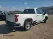 2022 Chevrolet Silverado 2500HD Work Truck z VIN 1GC5YLE70NF218434, wystawiony jako Copart lot #80785785 z przebiegiem 29 765 mil mil oraz Szkoda całkowita • Salvage title. Historia ofert i sprzedaży dostępna na DreamBid. Obrazek 3.
