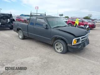 ✅ 1997 Chevrolet S-10 LS • VIN: 1GCCS1944V8101151 • Лот: 43769910. Опубликован ранее на IAAI с пробегом 278 978 миль. Бесплатный доступ к архиву аукционных продаж из США и подробный отчёт об истории автомобиля на DreamBid. Изображение 1.