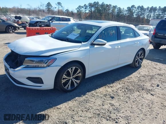 ✅ 2021 Volkswagen Passat SE • VIN: 1VWSA7A36MC012338 • Lot: 43709894. Listed on IAAI with 72,376 mi. Free auction sales archive from the USA and detailed vehicle history report at DreamBid. Image 17.