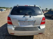 ✅ 2008 Kia Sorento LX • VIN: KNDJC735285858113 • Lot: 63661055. Listed on Copart with 236,851 mi. Free auction sales archive from the USA and detailed vehicle history report at DreamBid. Image 6.