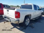 ✅ 2008 Chevrolet Silverado 1500 1LT • VIN: 3GCEC13JX8G136473 • Лот: 43477192. Опубликован ранее на IAAI с пробегом 300 011 миль. Бесплатный доступ к архиву аукционных продаж из США и подробный отчёт об истории автомобиля на DreamBid. Изображение 4.