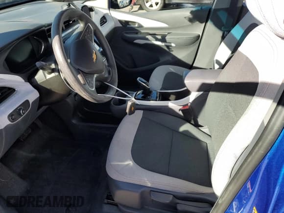 ✅ 2018 Chevrolet Bolt EV LT • VIN: 1G1FW6S02J4115260 • Lot: 86626904. Wystawiony na Copart z przebiegiem 45 045 mil. Bezpłatny archiwum sprzedaży aukcyjnych z USA i szczegółowy raport historii pojazdu na DreamBid. Zdjęcie 7.