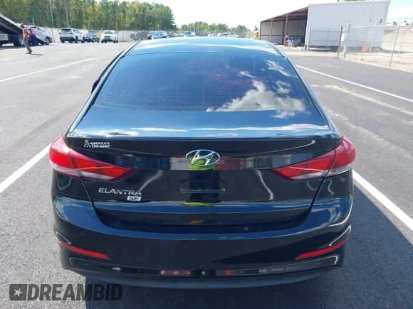 ✅ 2018 Hyundai Elantra SE • VIN: 5NPD74LF7JH342490 • Lot: 43307916. Listed on IAAI with 93,803 mi. Free auction sales archive from the USA and detailed vehicle history report at DreamBid. Image 16.