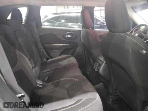 ✅ 2016 Jeep Cherokee Latitude • VIN: 1C4PJMCS2GW106179 • Lot: 90072715. Listed on Copart with 215,819 mi. Free auction sales archive from the USA and detailed vehicle history report at DreamBid. Image 11.