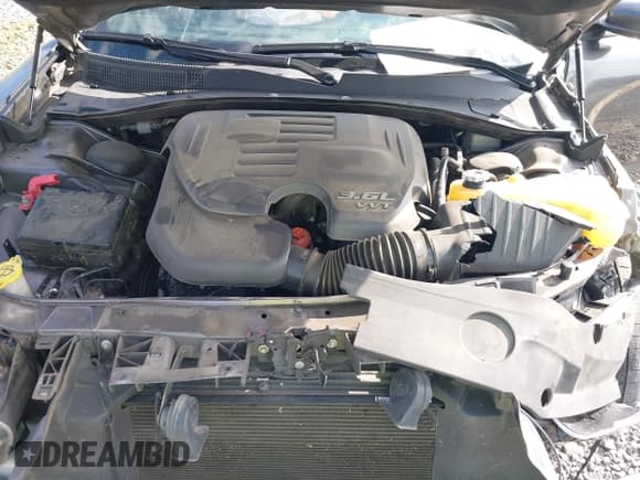 ✅ 2014 Dodge Charger SXT • VIN: 2C3CDXHGXEH199089 • Lot: 42212108. Wystawiony na IAAI z przebiegiem 158 273 mil. Bezpłatny archiwum sprzedaży aukcyjnych z USA i szczegółowy raport historii pojazdu na DreamBid. Zdjęcie 10.