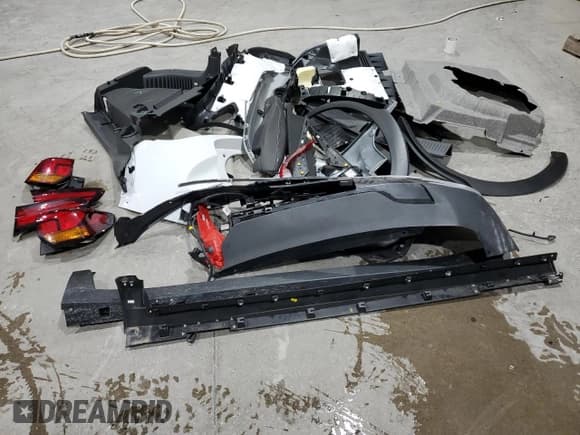 ✅ 2025 Buick Encore GX Preferred • VIN: KL4AMCSL5SB049293 • Lot: 90233075. Wystawiony na Copart z przebiegiem 2 591 mil. Bezpłatny archiwum sprzedaży aukcyjnych z USA i szczegółowy raport historii pojazdu na DreamBid. Zdjęcie 13.