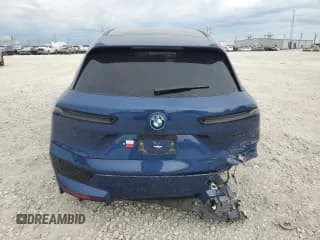 ✅ 2023 BMW iX M60 • VIN: WB533CF01PCM29925 • Лот: 54160244. Опубликован ранее на Copart с пробегом 8 226 миль. Бесплатный доступ к архиву аукционных продаж из США и подробный отчёт об истории автомобиля на DreamBid. Изображение 6.
