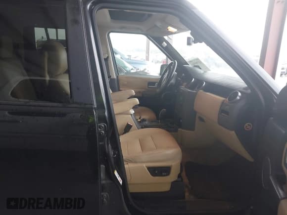 ✅ 2007 Land Rover LR3 SE • VIN: SALAE25427A431059 • Lot: 43799504. Wystawiony na IAAI z przebiegiem 243 183 mil. Bezpłatny archiwum sprzedaży aukcyjnych z USA i szczegółowy raport historii pojazdu na DreamBid. Zdjęcie 5.