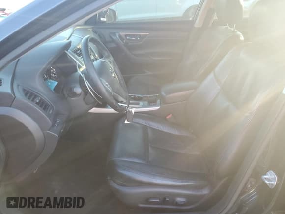 ✅ 2015 Nissan Altima SL • VIN: 1N4BL3AP4FC431757 • Lot: 93662775. Listed on Copart with 93,225 mi. Free auction sales archive from the USA and detailed vehicle history report at DreamBid. Image 7.