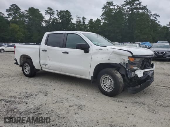 ✅ 2022 Chevrolet Silverado 1500 Work Truck • VIN: 1GCPAAEK8NZ624093 • Lot: 70552245. Wystawiony na Copart z przebiegiem 96 336 mil. Bezpłatny archiwum sprzedaży aukcyjnych z USA i szczegółowy raport historii pojazdu na DreamBid. Zdjęcie 4.