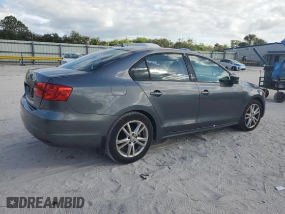 ✅ 2013 Volkswagen Jetta • VIN: 3VW2K7AJ1DM257025 • Lot: 90756735. Listed on Copart with 126,240 mi. Free auction sales archive from the USA and detailed vehicle history report at DreamBid. Image 3.