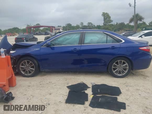 2016 Toyota Camry LE z VIN 4T1BD1FK1GU199442, wystawiony jako IAAI lot #41755284 z przebiegiem 137 239 mil mil oraz . Historia ofert i sprzedaży dostępna na DreamBid. Obrazek 14.