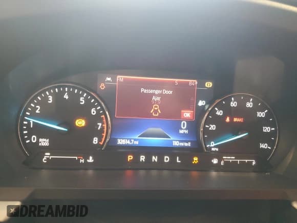 ✅ 2022 Ford Explorer XLT • VIN: 1FMSK7DHXNGC09512 • Lot: 53540175. Wystawiony na Copart z przebiegiem 32 614 mil. Bezpłatny archiwum sprzedaży aukcyjnych z USA i szczegółowy raport historii pojazdu na DreamBid. Zdjęcie 9.