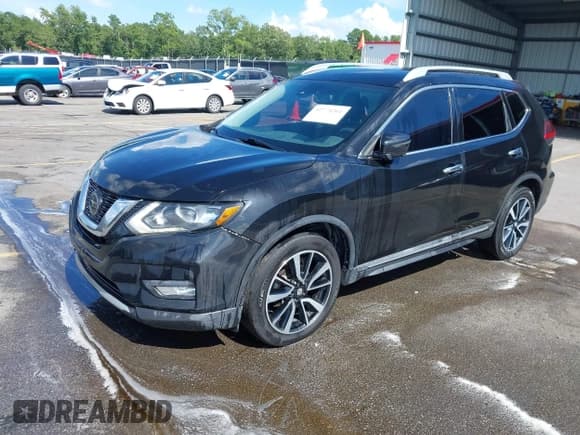 ✅ 2019 Nissan Rogue SL • VIN: 5N1AT2MTXKC741135 • Lot: 42774261. Listed on IAAI with 201,893 mi. Free auction sales archive from the USA and detailed vehicle history report at DreamBid. Image 2.