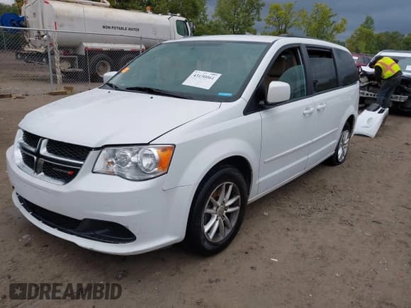 ✅ 2016 Dodge Grand Caravan SXT • VIN: 2C4RDGCG9GR370554 • Lot: 43150061. Listed on IAAI with 109,304 mi. Free auction sales archive from the USA and detailed vehicle history report at DreamBid. Image 17.
