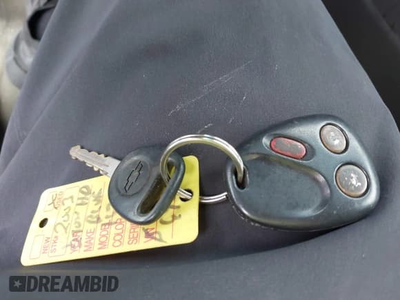 ✅ 2003 Chevrolet Silverado 1500HD LS • VIN: 1GCGK13U33F140106 • Лот: 43505368. Опубликован ранее на IAAI с пробегом 169 603 миль. Бесплатный доступ к архиву аукционных продаж из США и подробный отчёт об истории автомобиля на DreamBid. Изображение 11.