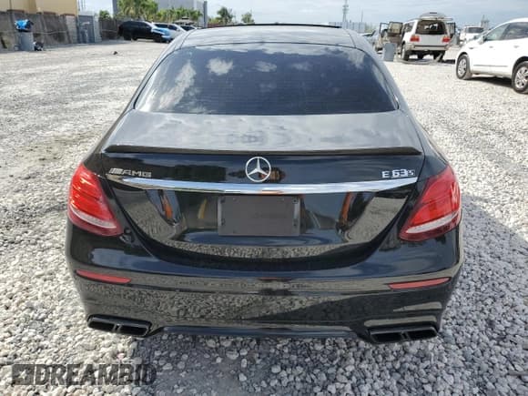 ✅ 2020 Mercedes-Benz E 63 S AMG • VIN: WDDZF8KB5LA722488 • Lot: 91516245. Wystawiony na Copart z przebiegiem 47 483 mil. Bezpłatny archiwum sprzedaży aukcyjnych z USA i szczegółowy raport historii pojazdu na DreamBid. Zdjęcie 6.