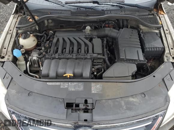 ✅ 2009 Volkswagen CC 4Motion • VIN: WVWGU73C19E526431 • Лот: 69520435. Опубликован ранее на Copart с пробегом 175 939 миль. Бесплатный доступ к архиву аукционных продаж из США и подробный отчёт об истории автомобиля на DreamBid. Изображение 11.