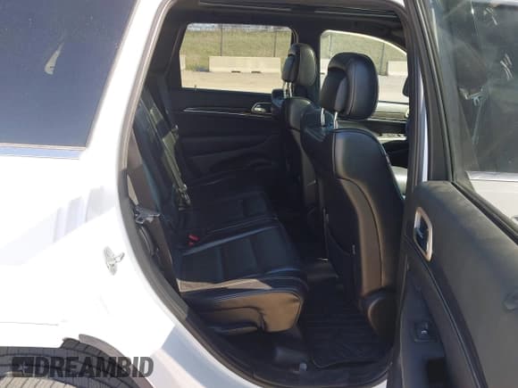 ✅ 2015 Jeep Grand Cherokee Overland • VIN: 1C4RJFCM2FC737133 • Лот: 42012000. Опубликован ранее на IAAI с пробегом 132 928 миль. Бесплатный доступ к архиву аукционных продаж из США и подробный отчёт об истории автомобиля на DreamBid. Изображение 8.