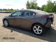 ✅ 2015 Chevrolet Volt • VIN: 1G1RA6E41FU110293 • Lot: 63398764. Wystawiony na Copart z przebiegiem 76 329 mil. Bezpłatny archiwum sprzedaży aukcyjnych z USA i szczegółowy raport historii pojazdu na DreamBid. Zdjęcie 2.
