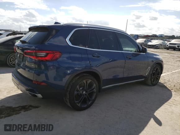 ✅ 2019 BMW X5 xDrive40i • VIN: 5UXCR6C50KLL09111 • Lot: 91275915. Wystawiony na Copart z przebiegiem 59 478 mil. Bezpłatny archiwum sprzedaży aukcyjnych z USA i szczegółowy raport historii pojazdu na DreamBid. Zdjęcie 3.