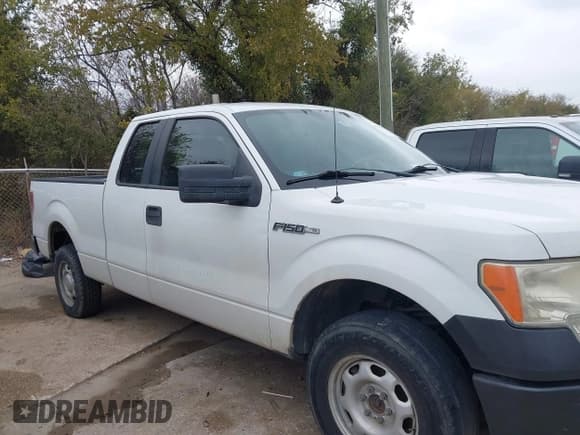 ✅ 2013 Ford F-150 STX • VIN: 1FTFX1EF8DKD97136 • Lot: 43860443. Listed on IAAI with 157,152 mi. Free auction sales archive from the USA and detailed vehicle history report at DreamBid. Image 13.