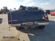 ✅ 2006 Chevrolet Silverado 1500 LT1 • VIN: 3GCEK14T06G147966 • Лот: 85262664. Опубликован ранее на Copart с пробегом 215 309 миль. Бесплатный доступ к архиву аукционных продаж из США и подробный отчёт об истории автомобиля на DreamBid. Изображение 6.