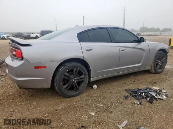 ✅ 2013 Dodge Charger RT Max • VIN: 2C3CDXDT6DH682564 • Lot: 58780755. Wystawiony na Copart z przebiegiem 150 848 mil. Bezpłatny archiwum sprzedaży aukcyjnych z USA i szczegółowy raport historii pojazdu na DreamBid. Zdjęcie 3.