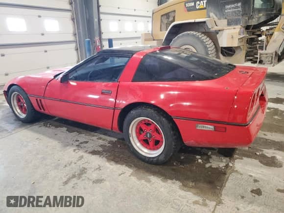 1986 Chevrolet Corvette with VIN 1G1YY0780G5118238, listed as a Copart auction lot 44241245 with 92,333 mi miles and Salvage title. Bid and sale history available at DreamBid. Image 2.