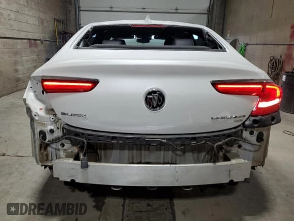 ✅ 2018 Buick LaCrosse Avenir • VIN: 1G4ZU5SS9JU148029 • Lot: 68744735. Listed on Copart with 49,008 mi. Free auction sales archive from the USA and detailed vehicle history report at DreamBid. Image 6.