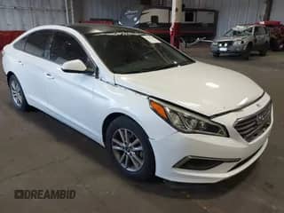 ✅ 2017 Hyundai Sonata SE • VIN: 5NPE24AF5HH439977 • Lot: 43055610. Wystawiony na IAAI z przebiegiem 198 520 mil mil. Skorzystaj z bezpłatnego archiwum sprzedaży aukcyjnych z USA i zobacz szczegółowy raport historii pojazdu na DreamBid. Zdjęcie 1.