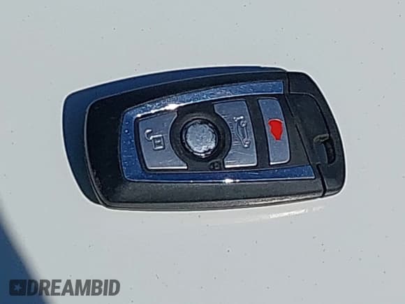 ✅ 2016 BMW 5 Series 528i • VIN: WBA5A5C57GG353101 • Lot: 43524291. Listed on IAAI with Not provided. Free auction sales archive from the USA and detailed vehicle history report at DreamBid. Image 11.