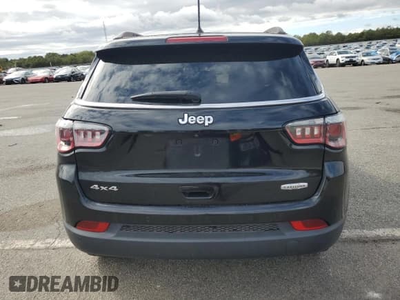 ✅ 2018 Jeep Compass Latitude • VIN: 3C4NJDBBXJT150517 • Lot: 85744855. Listed on Copart with Not provided. Free auction sales archive from the USA and detailed vehicle history report at DreamBid. Image 6.