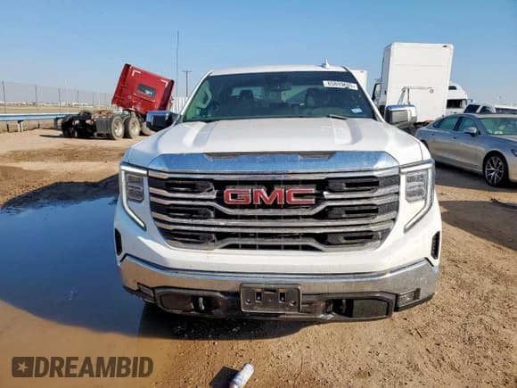 ✅ 2025 GMC Sierra 1500 SLT • VIN: 3GTPHDEDXSG326302 • Лот: 85893405. Опубликован ранее на Copart с пробегом 8 965 миль. Бесплатный доступ к архиву аукционных продаж из США и подробный отчёт об истории автомобиля на DreamBid. Изображение 5.