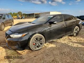 ✅ 2019 Nissan Maxima SR • VIN: 1N4AA6AV8KC371459 • Lot: 84975935. Wystawiony na Copart z przebiegiem 156 778 mil. Bezpłatny archiwum sprzedaży aukcyjnych z USA i szczegółowy raport historii pojazdu na DreamBid. Zdjęcie 1.