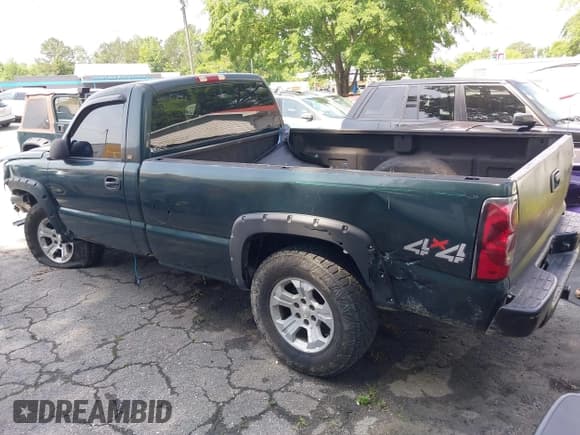 ✅ 2004 Chevrolet Silverado 1500 Work Truck • VIN: 1GCEK14X84Z316339 • Лот: 42295001. Опубликован ранее на IAAI с пробегом Не указан. Бесплатный доступ к архиву аукционных продаж из США и подробный отчёт об истории автомобиля на DreamBid. Изображение 3.
