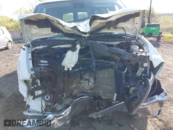 ✅ 2020 Chevrolet Express Passenger LT • VIN: 1GAZGPFG3L1177956 • Lot: 42084384. Listed on IAAI with 76,879 mi. Free auction sales archive from the USA and detailed vehicle history report at DreamBid. Image 6.