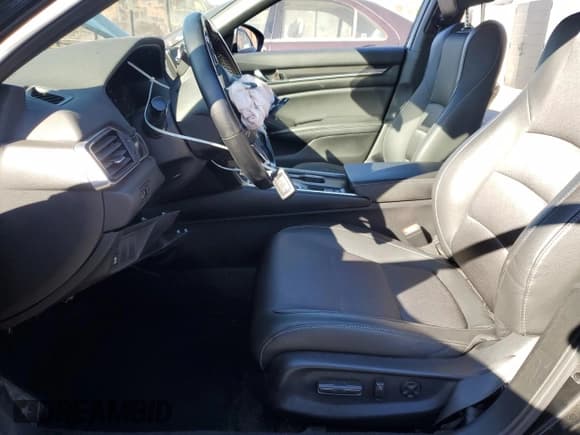 ✅ 2020 Honda Accord Sport • VIN: 1HGCV1F37LA155716 • Lot: 82603085. Wystawiony na Copart z przebiegiem 47 221 mil. Bezpłatny archiwum sprzedaży aukcyjnych z USA i szczegółowy raport historii pojazdu na DreamBid. Zdjęcie 7.