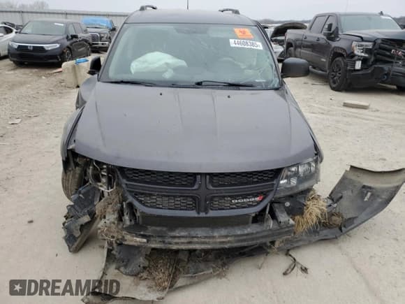 ✅ 2017 Dodge Journey SE • VIN: 3C4PDCAB6HT587260 • Lot: 44608385. Wystawiony na Copart z przebiegiem Nie podano. Bezpłatny archiwum sprzedaży aukcyjnych z USA i szczegółowy raport historii pojazdu na DreamBid. Zdjęcie 5.
