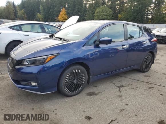 ✅ 2024 Nissan LEAF SV Plus • VIN: 1N4CZ1CVXRC553921 • Lot: 90384965. Wystawiony na Copart z przebiegiem 17 862 mil. Bezpłatny archiwum sprzedaży aukcyjnych z USA i szczegółowy raport historii pojazdu na DreamBid. Zdjęcie 1.