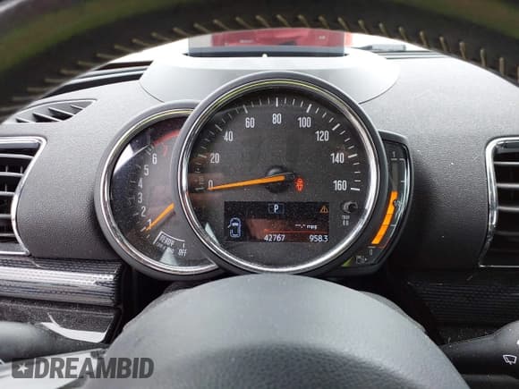 ✅ 2018 MINI Clubman Cooper S • VIN: WMWLU5C54J2G03108 • Лот: 42080538. Опубликован ранее на IAAI с пробегом 42 767 миль. Бесплатный доступ к архиву аукционных продаж из США и подробный отчёт об истории автомобиля на DreamBid. Изображение 7.