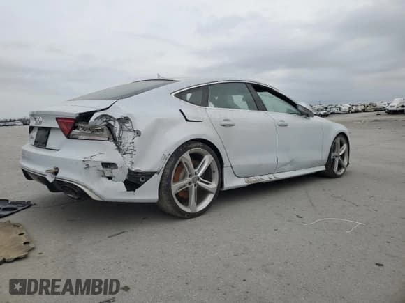 ✅ 2014 Audi RS 7 Prestige • VIN: WUAW2AFC8EN903795 • Lot: 48843165. Wystawiony na Copart z przebiegiem Nie podano. Bezpłatny archiwum sprzedaży aukcyjnych z USA i szczegółowy raport historii pojazdu na DreamBid. Zdjęcie 3.