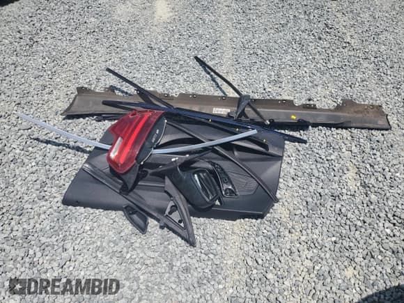 ✅ 2014 BMW 2 Series 228i • VIN: WBA1F5C54EV255748 • Lot: 60940975. Wystawiony na Copart z przebiegiem 148 473 mil. Bezpłatny archiwum sprzedaży aukcyjnych z USA i szczegółowy raport historii pojazdu na DreamBid. Zdjęcie 12.