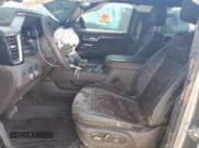 ✅ 2025 GMC Sierra 1500 Denali • VIN: 1GTUUGEL6SZ185221 • Лот: 71696235. Опубликован ранее на Copart с пробегом Не указан. Бесплатный доступ к архиву аукционных продаж из США и подробный отчёт об истории автомобиля на DreamBid. Изображение 7.