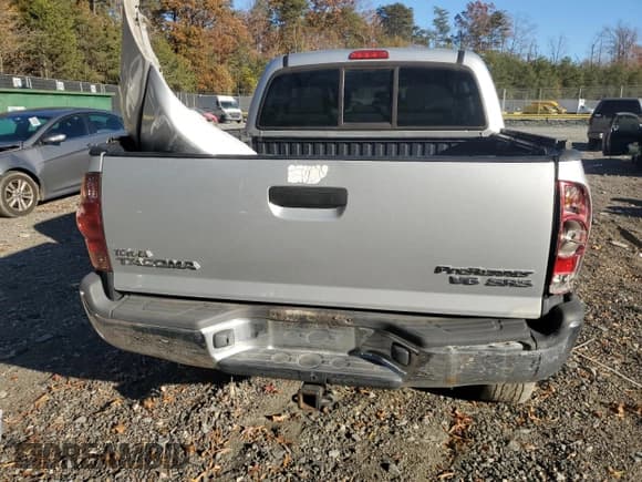 ✅ 2007 Toyota Tacoma PreRunner • VIN: 5TEJU62N07Z450181 • Lot: 91451845. Wystawiony na Copart z przebiegiem 213 753 mil. Bezpłatny archiwum sprzedaży aukcyjnych z USA i szczegółowy raport historii pojazdu na DreamBid. Zdjęcie 6.