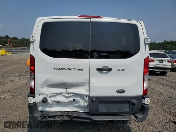 ✅ 2015 Ford Transit XL • VIN: 1FBZX2YM1FKA55404 • Лот: 68212645. Опубликован ранее на Copart с пробегом 230 932 миль. Бесплатный доступ к архиву аукционных продаж из США и подробный отчёт об истории автомобиля на DreamBid. Изображение 6.