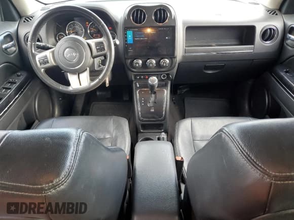 ✅ 2014 Jeep Patriot Limited • VIN: 1C4NJRCB8ED928692 • Lot: 91893165. Wystawiony na Copart z przebiegiem 150 368 mil. Bezpłatny archiwum sprzedaży aukcyjnych z USA i szczegółowy raport historii pojazdu na DreamBid. Zdjęcie 8.