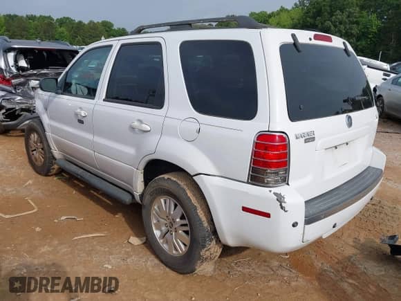 2005 Mercury Mariner Luxury z VIN 4M2YU56185DJ17484, wystawiony jako IAAI lot #42364348 z przebiegiem 199 262 mil mil oraz . Historia ofert i sprzedaży dostępna na DreamBid. Obrazek 3.